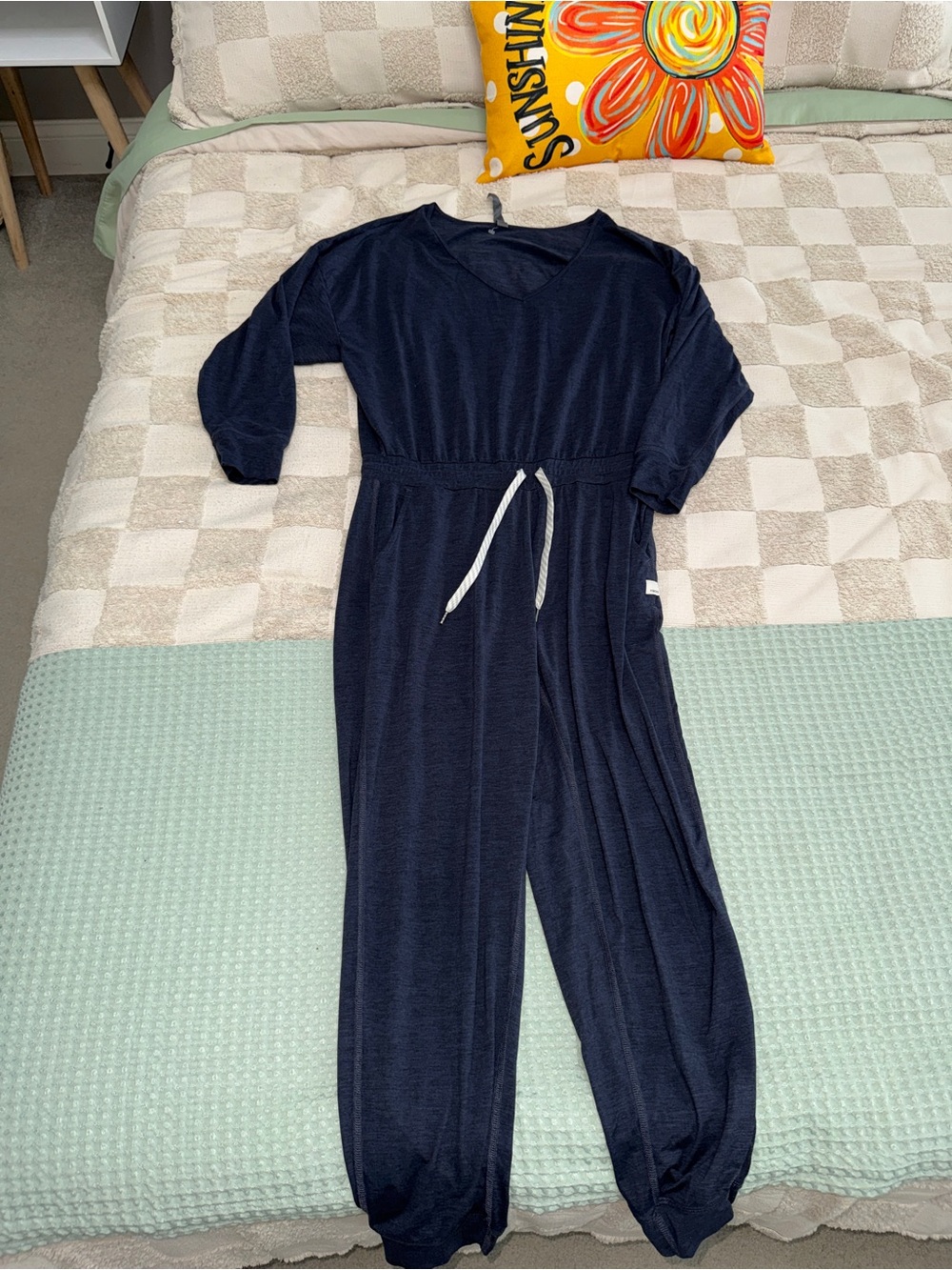 NWOT Vuori Lux V-neck jumpsuit Medium